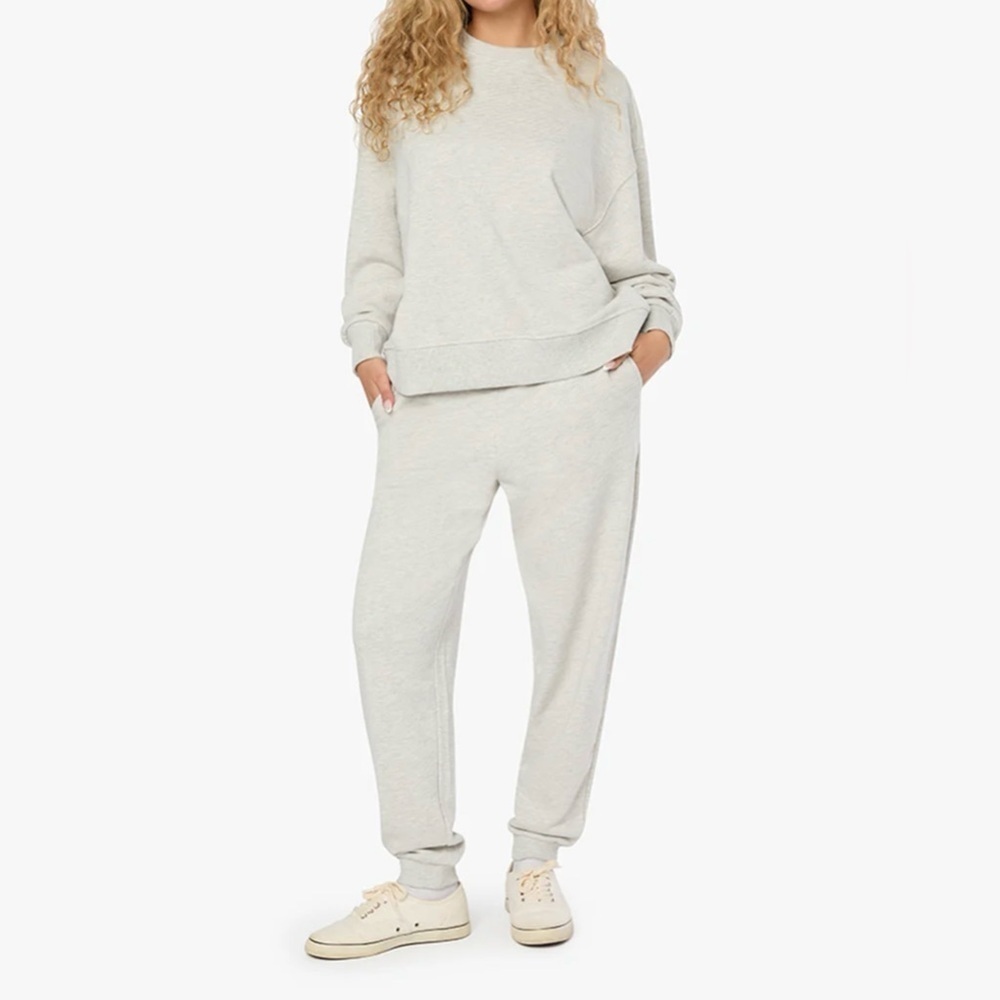 WeWoreWhat Slim Leg Fleece Jogger in Color Heather Gray